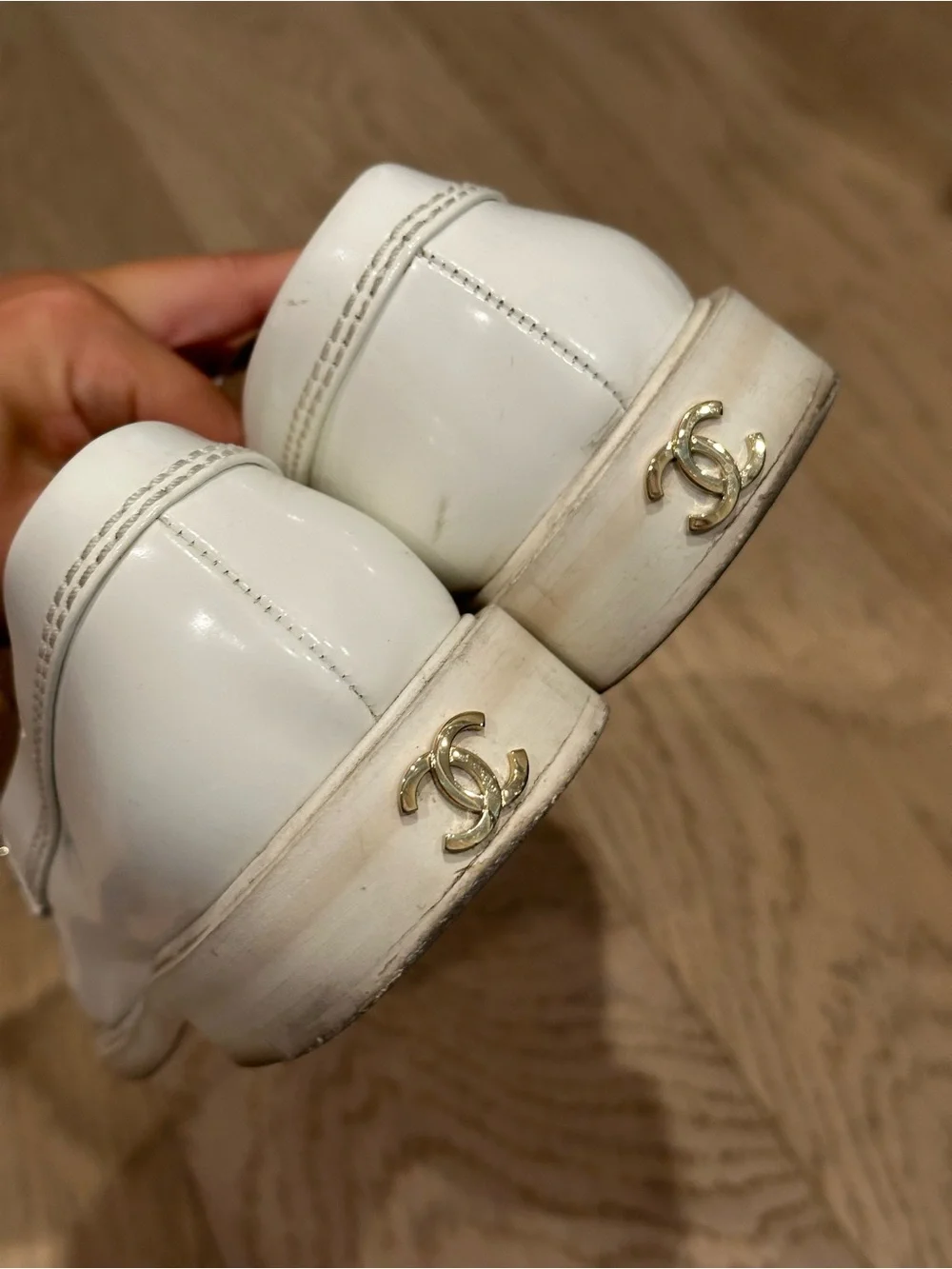 CHANEL Cream Leather Logo Chain Loafers